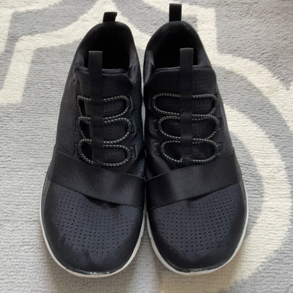 Sketchers Cooled Memory Foam Sneakers